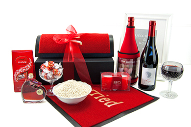 Wedding Gift Baskets JUST MARRIED Gifts to Europe