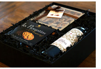 An elegant corporate gift box from Gift Baskets Europe.