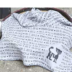 Z_35: Cat blanket by Fussenegger gift wrapped Z_35: Cat blanket by Fussenegger gift wrapped