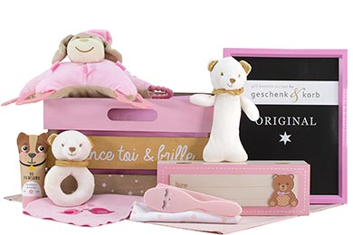 HAPPY GIRL - BABY GIFT BASKET 