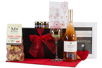 GIFT HAMPER FOR WOMEN - MATTER OF THE HEART