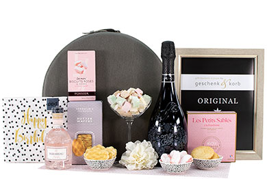 BDAY GIFT BASKET - GIN AND BUBBLY CELEBRATION 