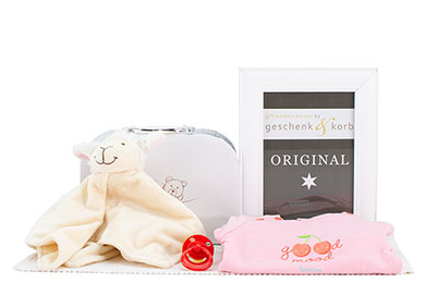 BABY GIRL GIFT BASKET - GOOD MOOD