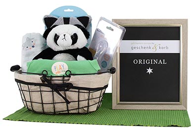 HAPPY PANDA   - NEUTRAL BABY GIFT BASKET