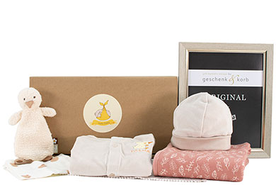 GIRL BABY GIFT BOX - LITTLE DUCKY - 