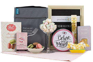 GIFT BASKET FOR WOMEN LADIES DELIGHT 