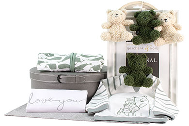 BABY BLISS - NEUTRAL BABY GIFT BASKET