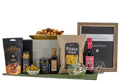 GIFT HAMPER for OLIVE FRIENDS GIFT HAMPER for OLIVE FRIENDS