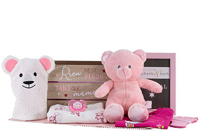 BABY GIFT BASKET FOR GIRL - WONDERFUL 